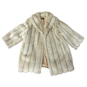 Terry Lewis Elegant Cream Fur Coat Size 1X